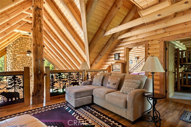 27492 Cedarwood Court, Lake Arrowhead CA: https://media.crmls.org/medias/26717955-ec77-4ba6-85c3-c35244145d5d.jpg