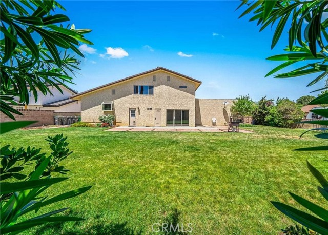 Detail Gallery Image 14 of 14 For 39812 Golfers, Palmdale,  CA 93551 - 5 Beds | 3 Baths