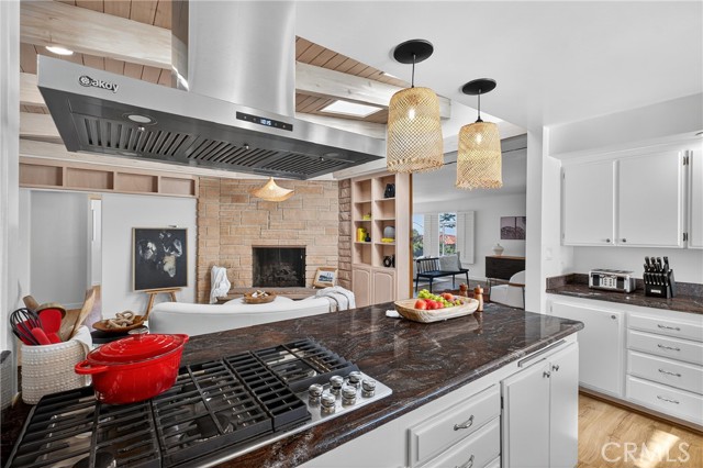 760 Via Del Monte, Palos Verdes Estates CA: https://media.crmls.org/medias/267195e3-4547-40b5-b72f-529739425f80.jpg