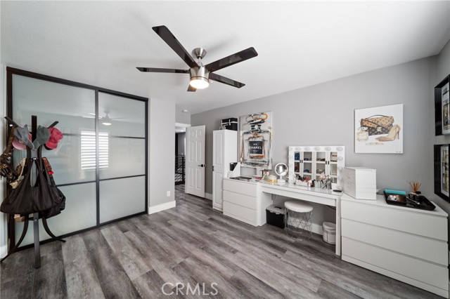 15583 N Peak Lane, Fontana CA: https://media.crmls.org/medias/2672c6a6-2b1e-4960-a9c7-1d1123202641.jpg