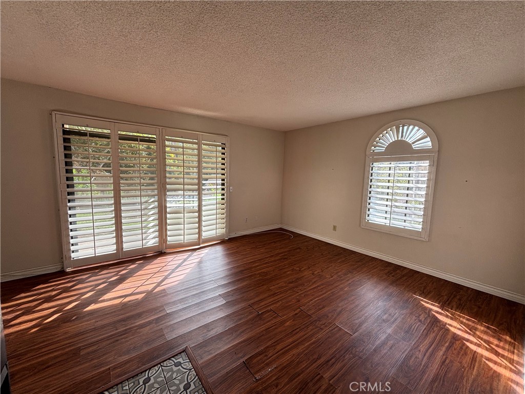 MLS #IV25182060 image #11