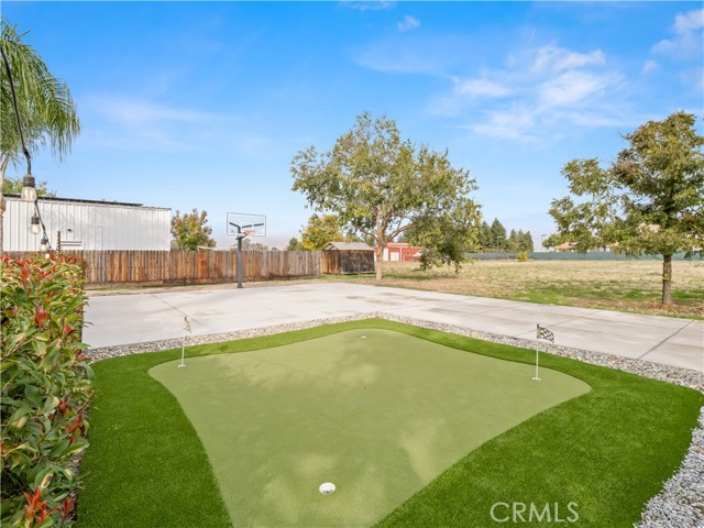 Detail Gallery Image 8 of 40 For 9226 N Fowler, Clovis,  CA 93619 - 4 Beds | 3/1 Baths