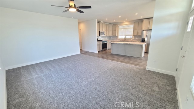 2139 E 4th Street, Ontario CA: https://media.crmls.org/medias/26756ea2-3a8a-488d-bc68-90d746976f95.jpg