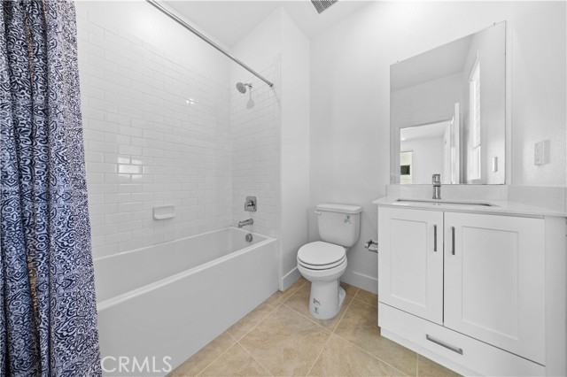 Detail Gallery Image 36 of 60 For 102 Yugen, Irvine,  CA 92618 - 4 Beds | 3/1 Baths