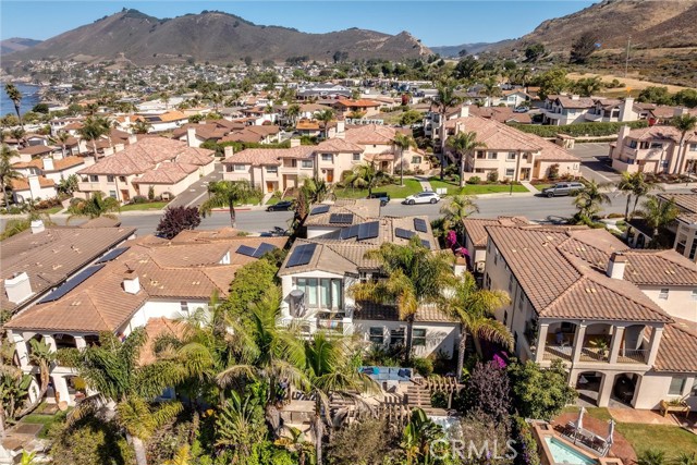 137 Beachcomber Drive, Pismo Beach CA: https://media.crmls.org/medias/267629ce-612a-4500-9356-3f7bd602b9a4.jpg