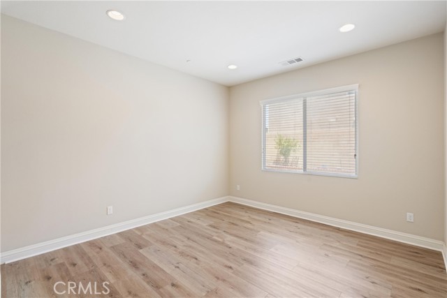 Detail Gallery Image 10 of 54 For 12221 Dewar Dr, Riverside,  CA 92505 - 4 Beds | 3 Baths