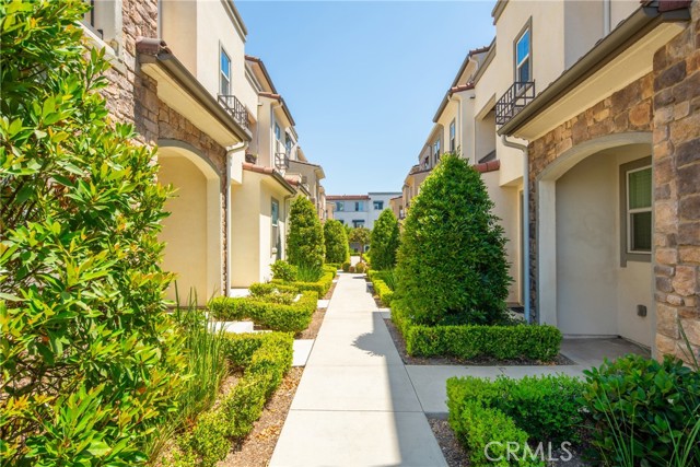 Detail Gallery Image 22 of 23 For 1419 St Simon Cir #E,  Alhambra,  CA 91803 - 4 Beds | 3/1 Baths
