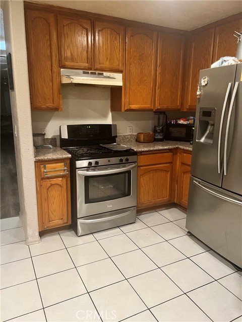Detail Gallery Image 3 of 6 For 308 E 10th St, Bakersfield,  CA 93307 - – Beds | – Baths