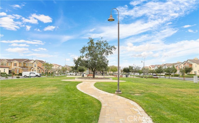 Detail Gallery Image 38 of 44 For 2818 E Berry Loop Privado #76,  Ontario,  CA 91761 - 2 Beds | 2/1 Baths