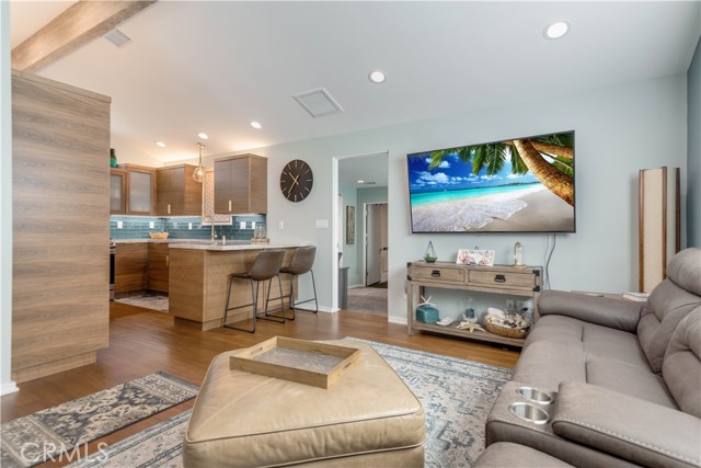 3003 Johnston Avenue, Redondo Beach, California 90278, 3 Bedrooms Bedrooms, ,2 BathroomsBathrooms,Residential,Sold,Johnston,SB22044317