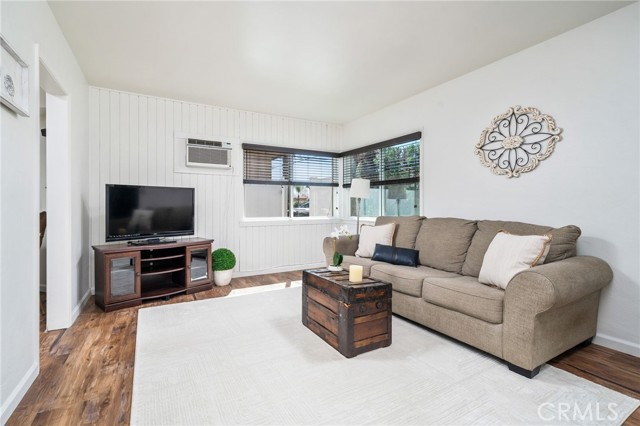 Detail Gallery Image 5 of 20 For 7499 Olive Tree Lane, Highland,  CA 92346 - 3 Beds | 1 Baths