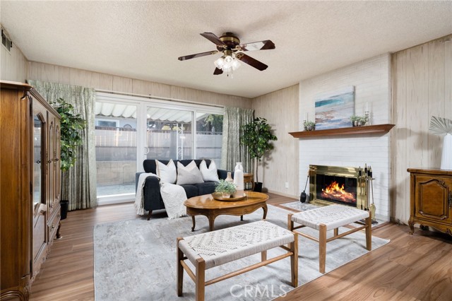 Detail Gallery Image 1 of 34 For 1904 E Linfield St, Glendora,  CA 91740 - 3 Beds | 2 Baths