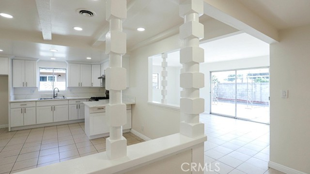 Detail Gallery Image 14 of 46 For 2910 W Cubbon, Santa Ana,  CA 92704 - 3 Beds | 2 Baths