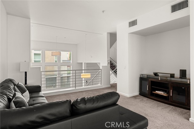 Detail Gallery Image 7 of 27 For 408 E Jeanette, Santa Ana,  CA 92705 - 4 Beds | 2/1 Baths