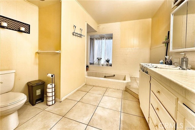 4417 N Mayfield Avenue, San Bernardino CA: https://media.crmls.org/medias/267a1719-b012-48f1-812b-8caf7d5e68e4.jpg