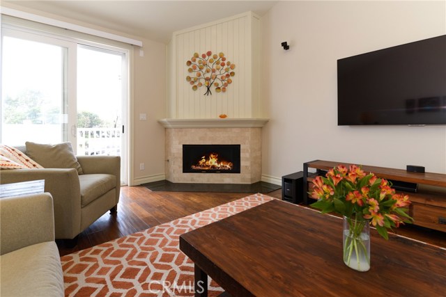 129 Broadway, Redondo Beach, California 90277, 3 Bedrooms Bedrooms, ,3 BathroomsBathrooms,Residential,Sold,Broadway,PV17006440