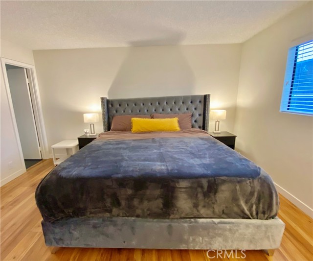 Detail Gallery Image 16 of 33 For 5003 Tilden Ave #204,  Sherman Oaks,  CA 91423 - 2 Beds | 2 Baths