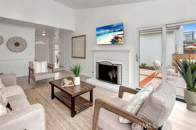 27781 Higuera, Mission Viejo CA: https://media.crmls.org/medias/267b655d-b38b-4464-acd3-00a09b6c4afb.jpg