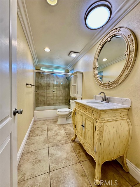Detail Gallery Image 18 of 25 For 2860 E Hempstead, Anaheim,  CA 92806 - 4 Beds | 2/1 Baths