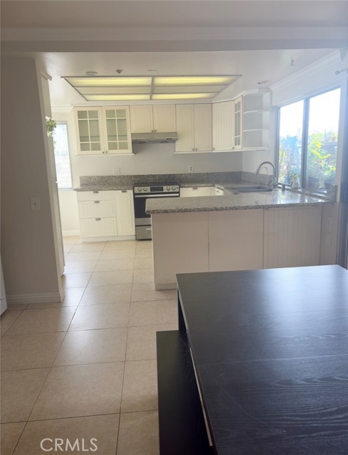 Detail Gallery Image 2 of 18 For 17805 Contador Dr, Rowland Heights,  CA 91748 - 5 Beds | 3 Baths