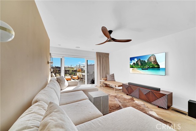 Detail Gallery Image 24 of 32 For 20 Ironsides St #17,  Marina Del Rey,  CA 90292 - 3 Beds | 3/1 Baths