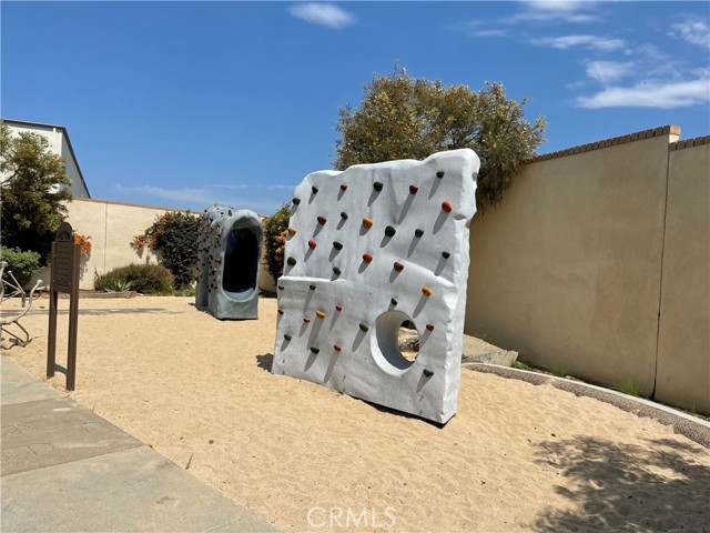 636 S Gladys Avenue, San Gabriel CA: https://media.crmls.org/medias/267c5576-b429-4249-b604-19eb7dc4714c.jpg