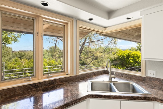 Detail Gallery Image 10 of 52 For 49 Spanish Garden Dr, Chico,  CA 95928 - 4 Beds | 4 Baths