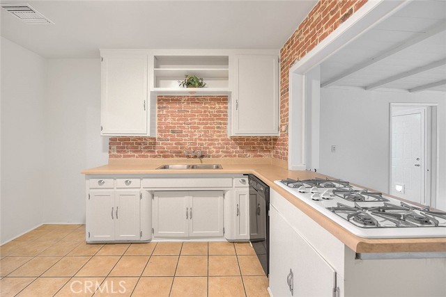 Detail Gallery Image 21 of 50 For 555 Courtland Dr, San Bernardino,  CA 92405 - 3 Beds | 2 Baths