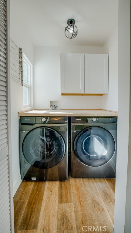 231 W Cedar Avenue, Burbank CA: https://media.crmls.org/medias/267d1d23-33fe-49f0-b570-e1ac1ac018f9.jpg