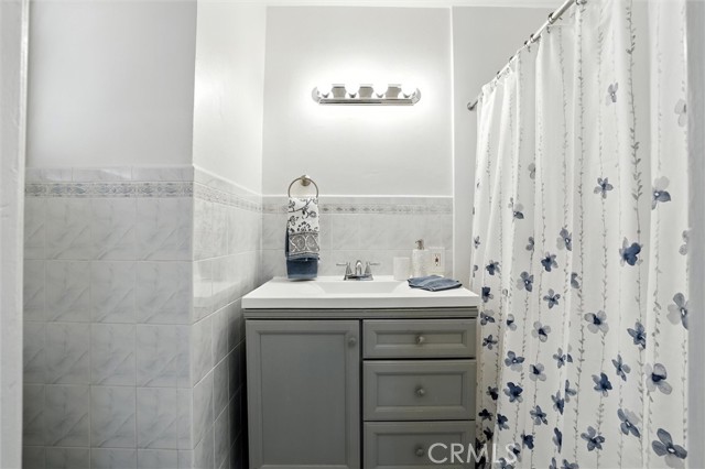 2709 W 109th Street, Inglewood CA: https://media.crmls.org/medias/267dc18c-08b8-4a2f-ae23-4f12308e0376.jpg