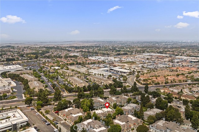 7291 Coho Dr, Huntington Beach CA: https://media.crmls.org/medias/267dea12-7f4c-4f3d-be96-b65fbcec6b9e.jpg