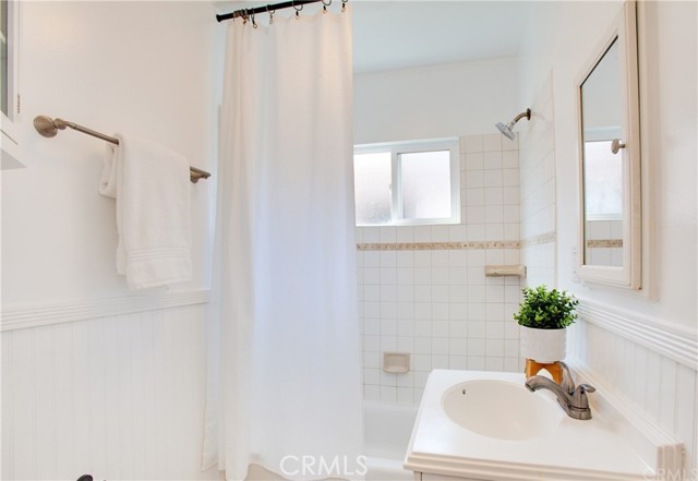  Income Home for Sale in Los Angeles, California