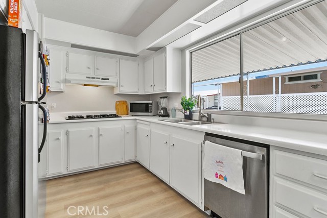 24921 Muirlands Boulevard, Lake Forest CA: https://media.crmls.org/medias/267ed41c-8ff3-4bc4-8a42-3cfd6d1c9a7f.jpg