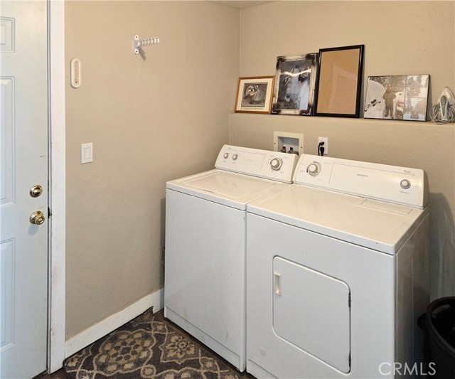 Detail Gallery Image 16 of 41 For 2097 Fox Ln, Big Bear City,  CA 92314 - 4 Beds | 3/1 Baths