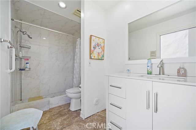 Detail Gallery Image 20 of 23 For 23139 Park Contessa, Calabasas,  CA 91302 - 4 Beds | 4/1 Baths