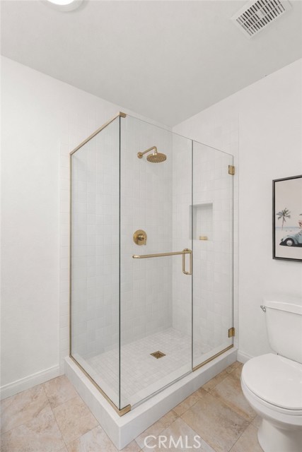 Detail Gallery Image 28 of 38 For 20851 Lancelot Ln, Huntington Beach,  CA 92646 - 4 Beds | 2 Baths