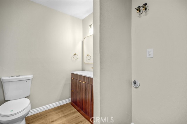 8221 Langdon Avenue, 207 photo 14