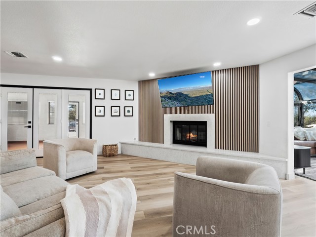 Detail Gallery Image 9 of 74 For 40646 27th St, Palmdale,  CA 93551 - 5 Beds | 4 Baths
