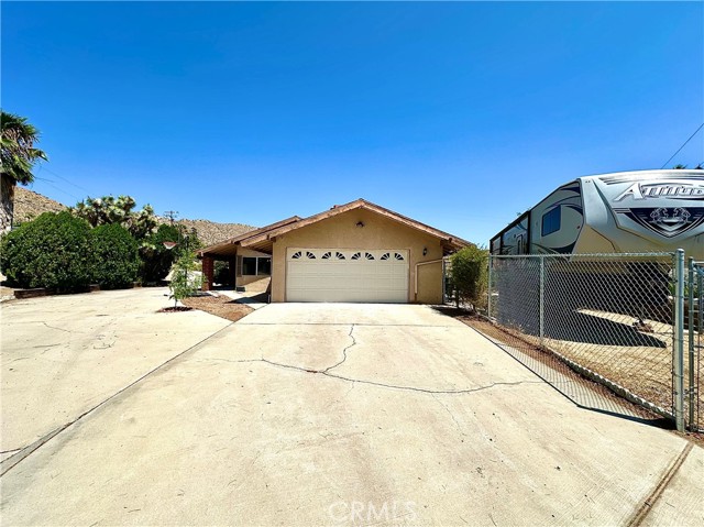 Detail Gallery Image 3 of 34 For 7417 La Vina Trl, Yucca Valley,  CA 92284 - 3 Beds | 2 Baths