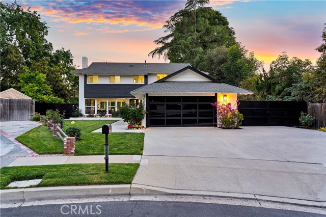 Detail Gallery Image 1 of 39 For 1061 Colby Cir, Thousand Oaks,  CA 91362 - 4 Beds | 3 Baths