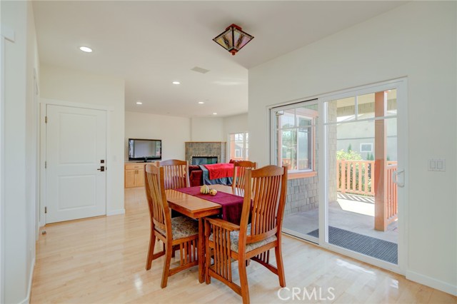 1219 Irena Avenue, Redondo Beach, California 90277, 5 Bedrooms Bedrooms, ,5 BathroomsBathrooms,Residential,Sold,Irena,SB21226617