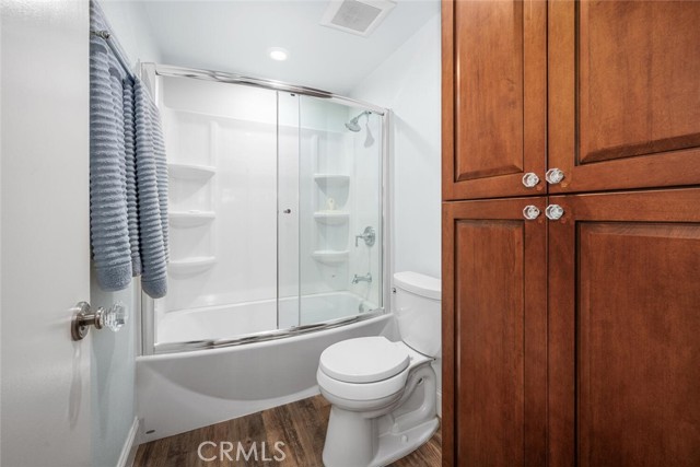 Image 33 of 68 For 4102 Avenida Sevilla