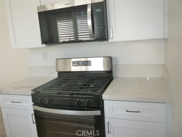 Detail Gallery Image 6 of 30 For 16816 Yukon Ave #D,  Torrance,  CA 90504 - 2 Beds | 1 Baths