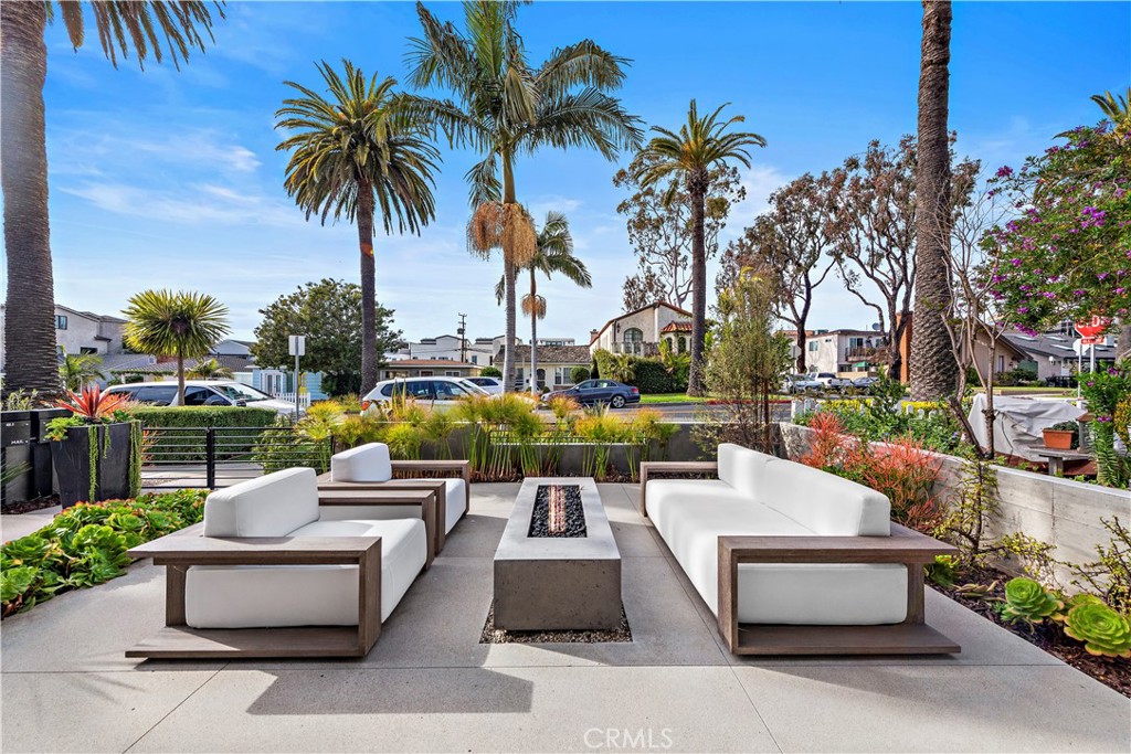 426 Marguerite Avenue, Corona del Mar, CA 92625