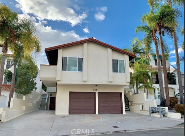 258 Avenida Victoria, San Clemente CA: https://media.crmls.org/medias/26834863-3dec-40b1-ab11-f27d52e62fa5.jpg