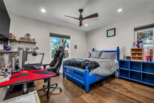 Detail Gallery Image 25 of 34 For 5948 Hesperia Ave, Encino,  CA 91316 - 3 Beds | 2/1 Baths