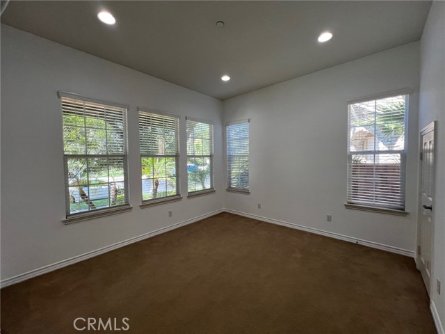 15688 Portenza Drive, Fontana CA: https://media.crmls.org/medias/2683aaf4-676b-428a-9426-87ce9f109206.jpg