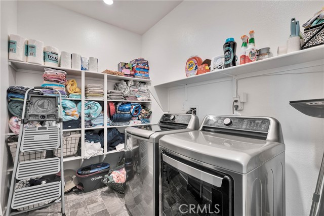 530 Cumberland Rd, Rialto, CA 92377 photo 40