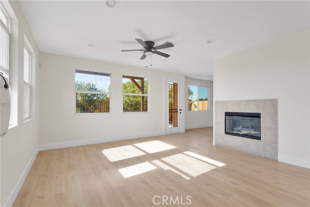 Detail Gallery Image 6 of 42 For 14499 Honeyhill St, Victorville,  CA 92394 - 4 Beds | 3 Baths