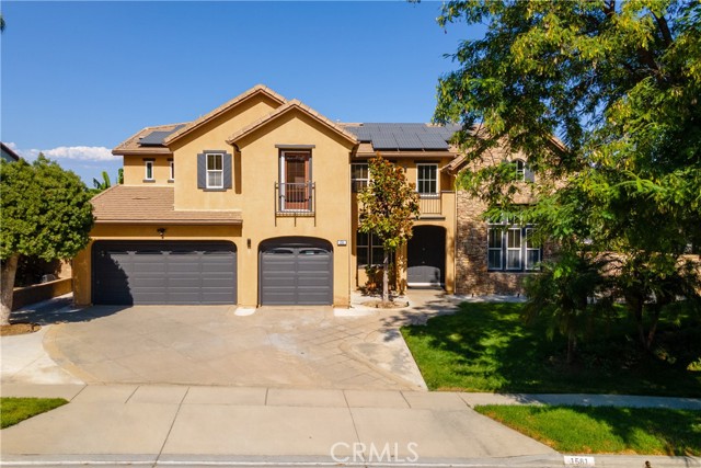 Detail Gallery Image 2 of 47 For 1581 Vandagriff Way, Corona,  CA 92883 - 5 Beds | 4/1 Baths